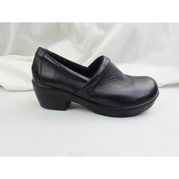 BOC Born Concepts Size 9M Womens Black Pebbled Leather Block Heel Logo Clogs - Picture 1 of 16